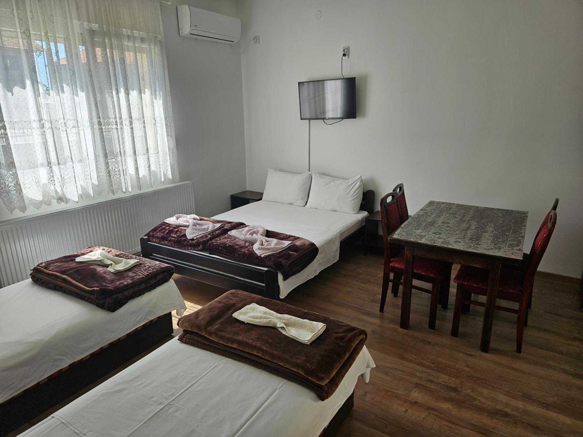 Apartments Kuca Aleksic Nis Exterior photo